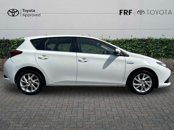Toyota Auris 1.2T Excel Tss Cvt White #24
