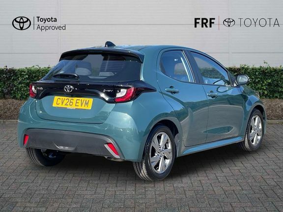 Toyota Yaris Icon Green #2