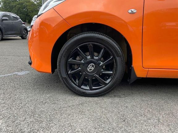 Toyota Aygo X X-trend Red #26