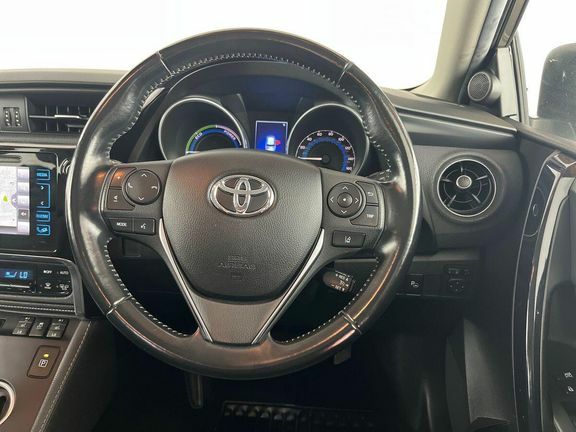 Toyota Auris Estate Brown #12