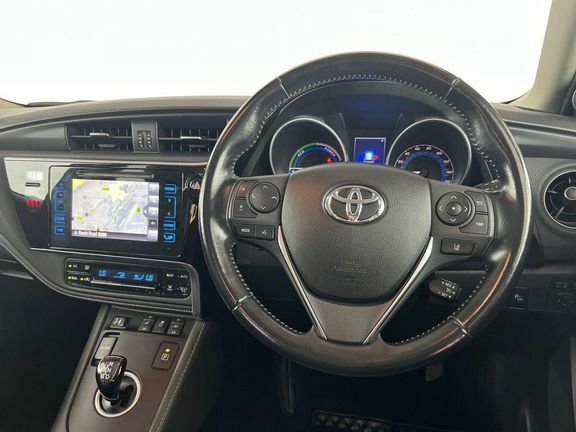 Toyota Auris Estate Brown #9