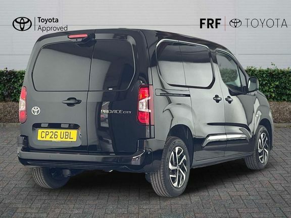 Toyota Proace City Sport L1 1.5 130Hp Ply L Black #2