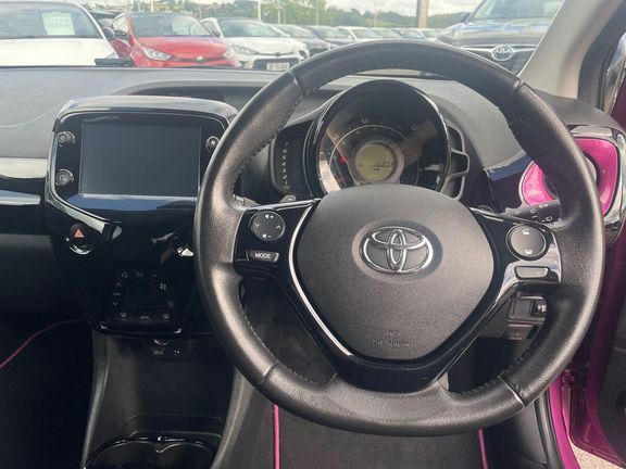 Toyota Aygo X Vvt-i X-cite X-shift Purple #7