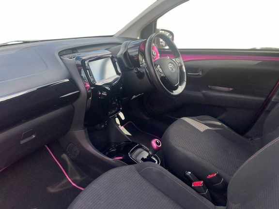 Toyota Aygo X X-cite Mmt Bi-tone Purple #5