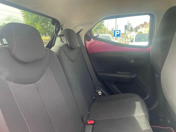 Toyota Aygo X Vvt-i X-cite X-shift Purple #9