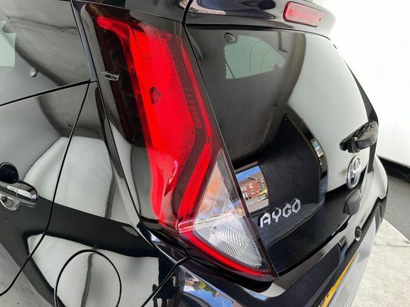 Toyota Aygo X X-trend White #23