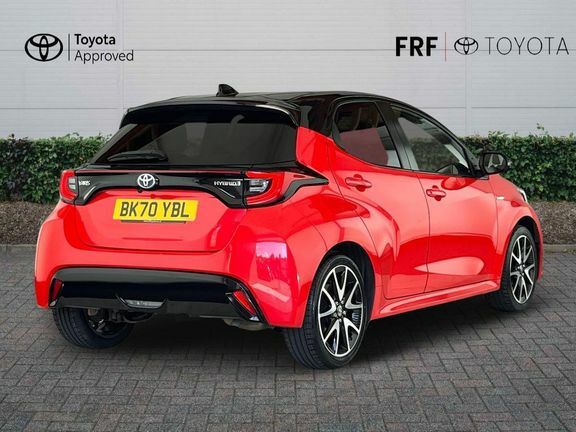 Toyota Yaris Yaris Launch Edition 1.5 Hybri  #2
