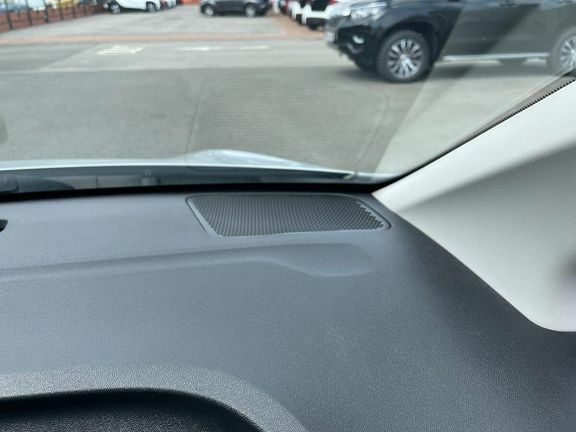 Toyota Aygo X X-trend White #33
