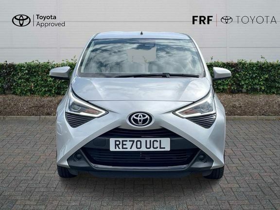 Toyota Aygo X X-trend White #24