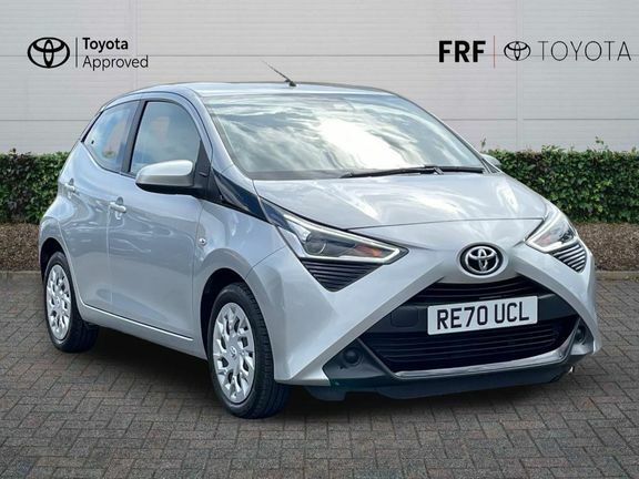 Toyota Aygo X X-play Tss Silver