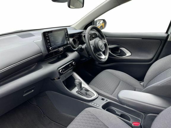 Toyota Yaris Design Hybrid, Parking Pac White #5