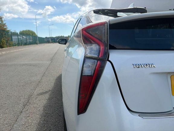 Toyota Prius 1.8 Vvt-h Active Cvt Euro 6 Ss Silver #23