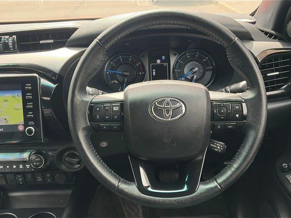 Toyota HILUX White #12