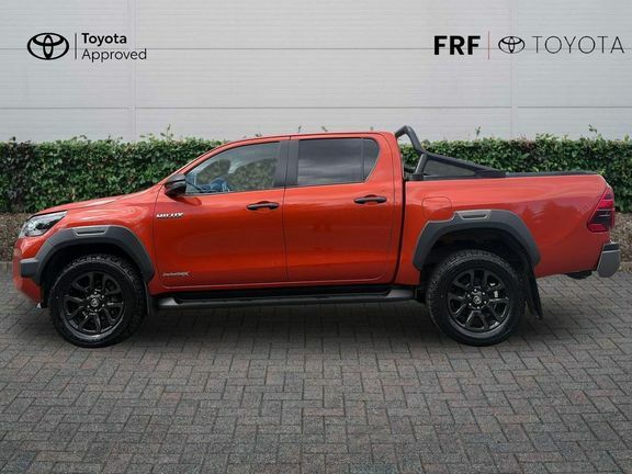 Toyota HILUX White #26