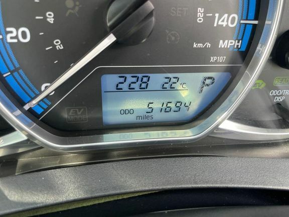 Toyota Yaris 1.33 Icon 5-Dr Red #44