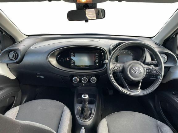 Toyota Aygo X Pure Manual White #6