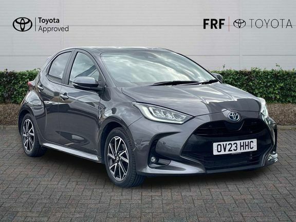 Toyota Yaris Design Hybrid, Parking Pac Grey