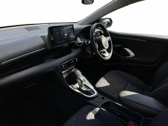 Toyota Yaris Icon  #5