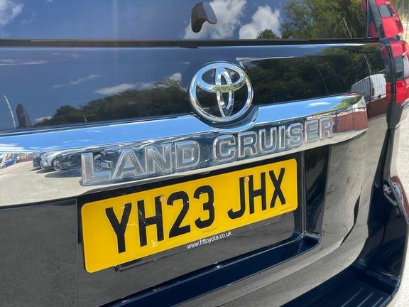 Toyota Land Cruiser 2.8 D-4d 204 Active 5 Seats Black #40