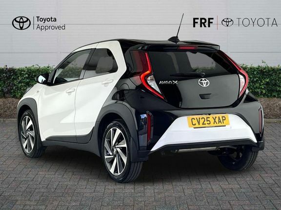 Toyota Aygo X Edge Auto White #4
