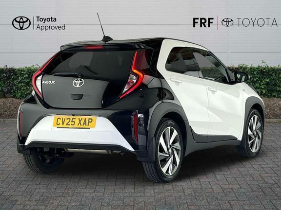 Toyota Aygo X Edge Auto White #2