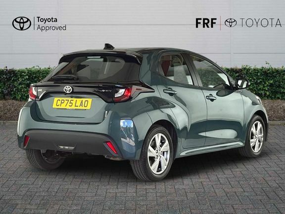 Toyota Yaris Icon Green #2