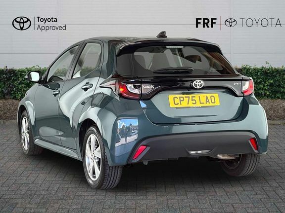 Toyota Yaris Icon Green #4