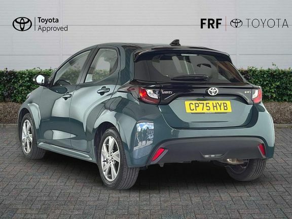 Toyota Yaris Icon Green #4