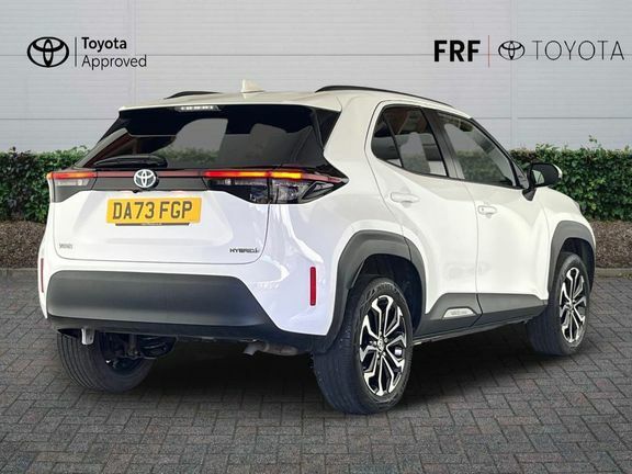 Toyota Yaris Cross 1.5 Vvt-h Design E-cvt Euro 6 Ss White #2