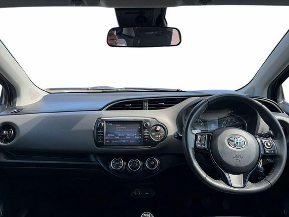 Toyota Yaris 1.5 Icon Grey #6