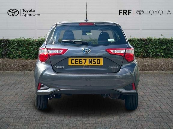 Toyota Yaris Hatchback 1.3 Dual Vvt-i Icon 2017 Red #28