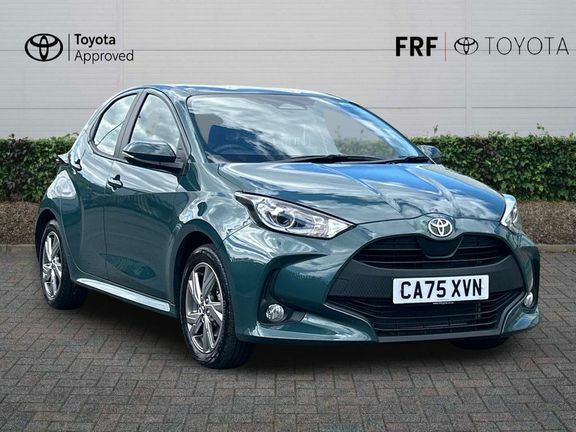 Toyota Yaris Icon Green