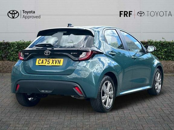 Toyota Yaris Icon Green #2
