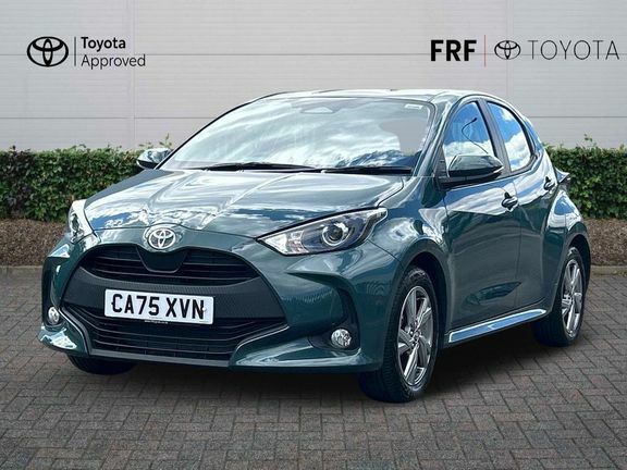 Toyota Yaris Icon Green #3