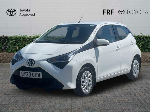 Toyota Aygo X X-play X-shift White #3