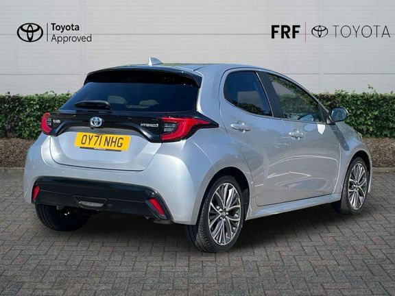 Toyota Yaris Excel 1.5 Hybrid Silver #2