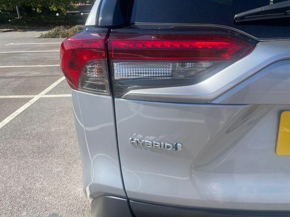 Toyota Rav 4 2.5 215Bhp Design Hybrid Red #28