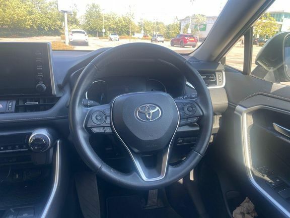 Toyota Rav 4 2.5 215Bhp Design Hybrid Red #12