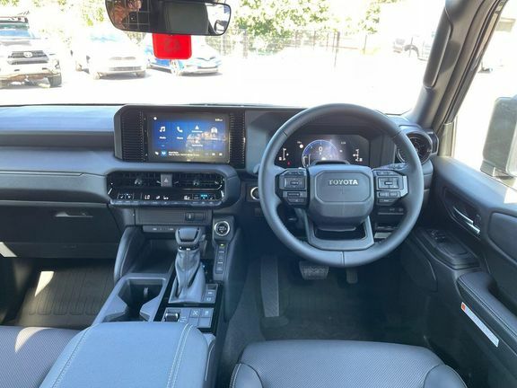 Toyota Land Cruiser 2.8D Panel Van 4Wd Lwb 204 Ps Grey #9