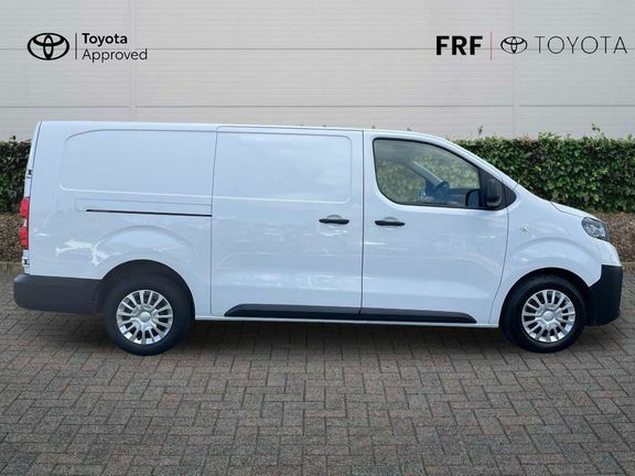 Toyota PROACE 2.2 Bluehdi 35 Icon Long Panel Van Lwb High R #25
