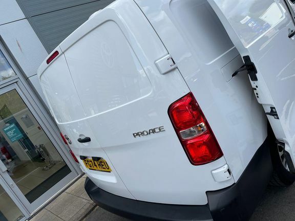 Toyota PROACE 2.2 Bluehdi 35 Icon Long Panel Van Lwb High R #32