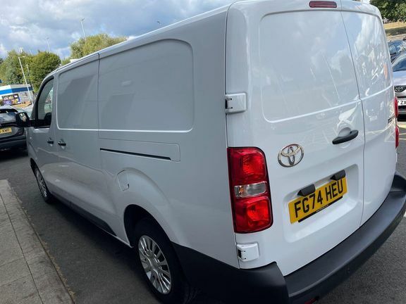 Toyota PROACE 2.2 Bluehdi 35 Icon Long Panel Van Lwb High R #34