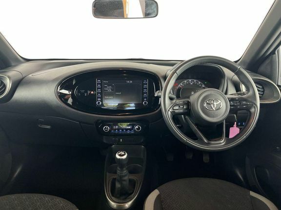 Toyota Aygo X Edge Manual Green #6