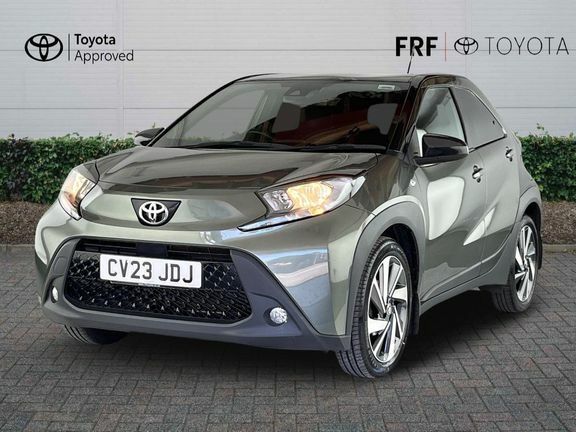 Toyota Aygo X Edge Manual Green #3