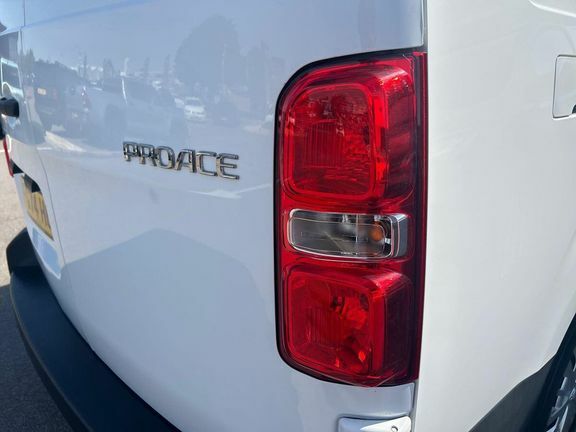 Toyota PROACE 100Kw Icon 75Kwh Van White #23