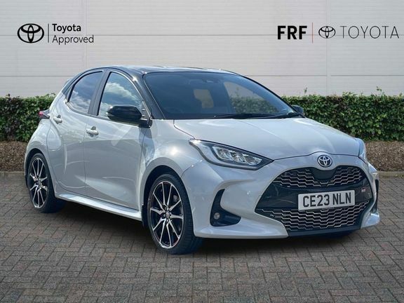 Toyota Yaris Gr Sport Bi-tone Grey