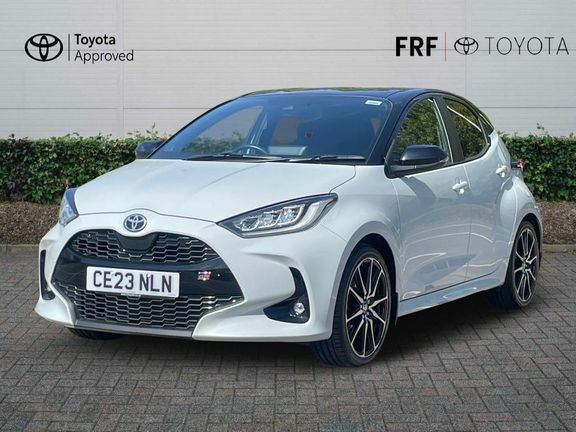 Toyota Yaris Gr Sport Bi-tone Grey #3