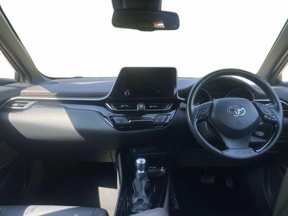 Toyota C-Hr Excel 1.8 White #6