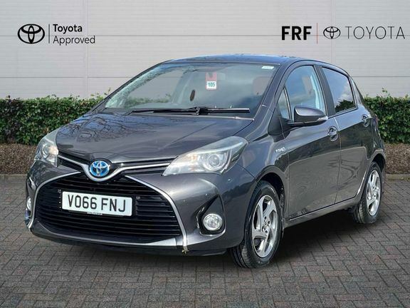 Toyota Yaris Icon 1.5Cvt Grey #3