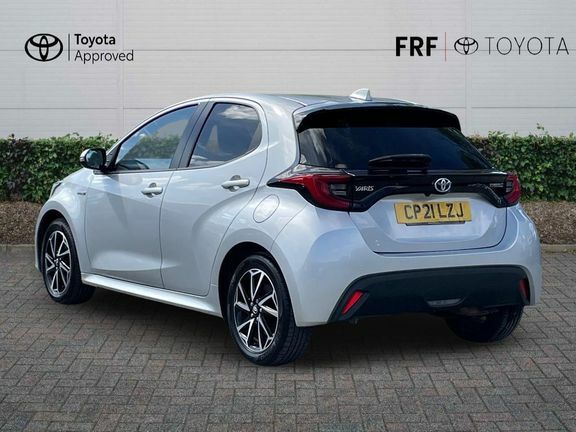 Toyota Yaris Yaris Design 1.5 Hybrid Silver #4